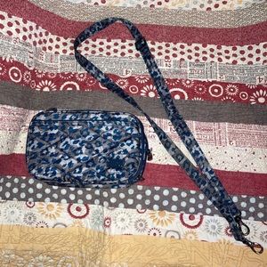 Lug Roundabout - Leopard Navy